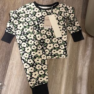 NWT-Kids Floral Pajama Set - Black and White